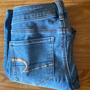 American Eagle Next Level Stretch Low Rise Jegging size 4 Regular.